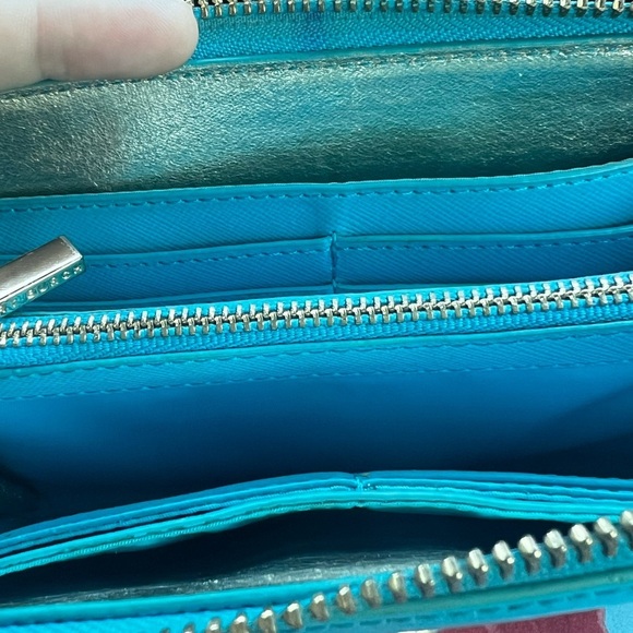 Tory Burch Zip Around Wallet - Picture 6 of 6